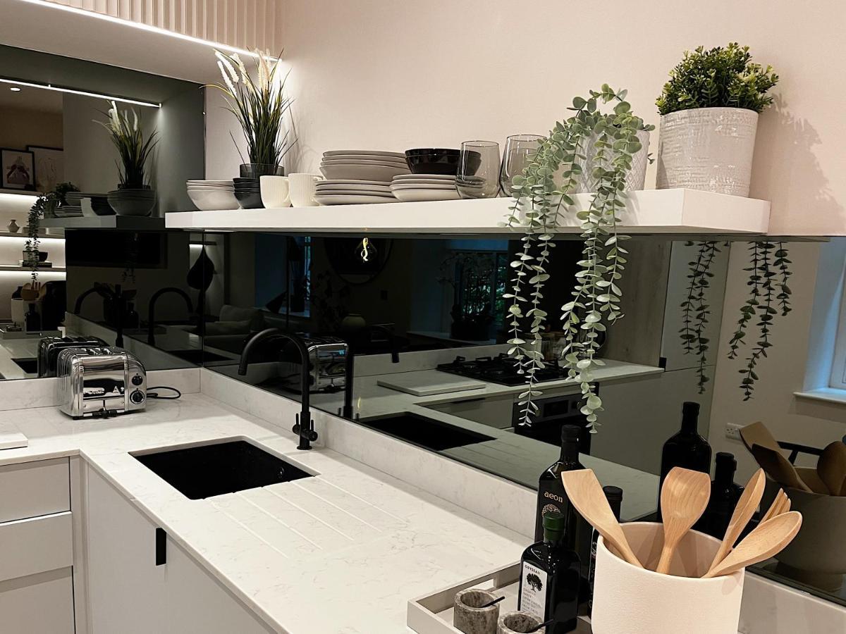 Luxury 2 Bedroom Flat In Central טודמורדן מראה חיצוני תמונה